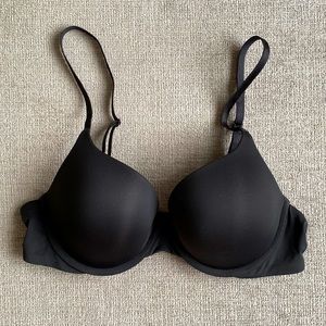 Victoria’s Secret push-up bra 36B
